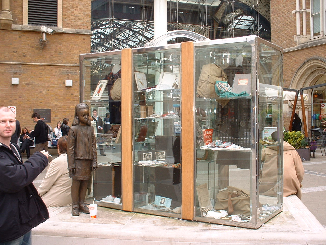 Original Kindertransport memorial outside Liverpool Street station (1)