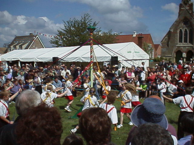 The maypole dancing (1)