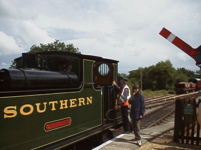 O2 loco W24 Calbourne at Wootton